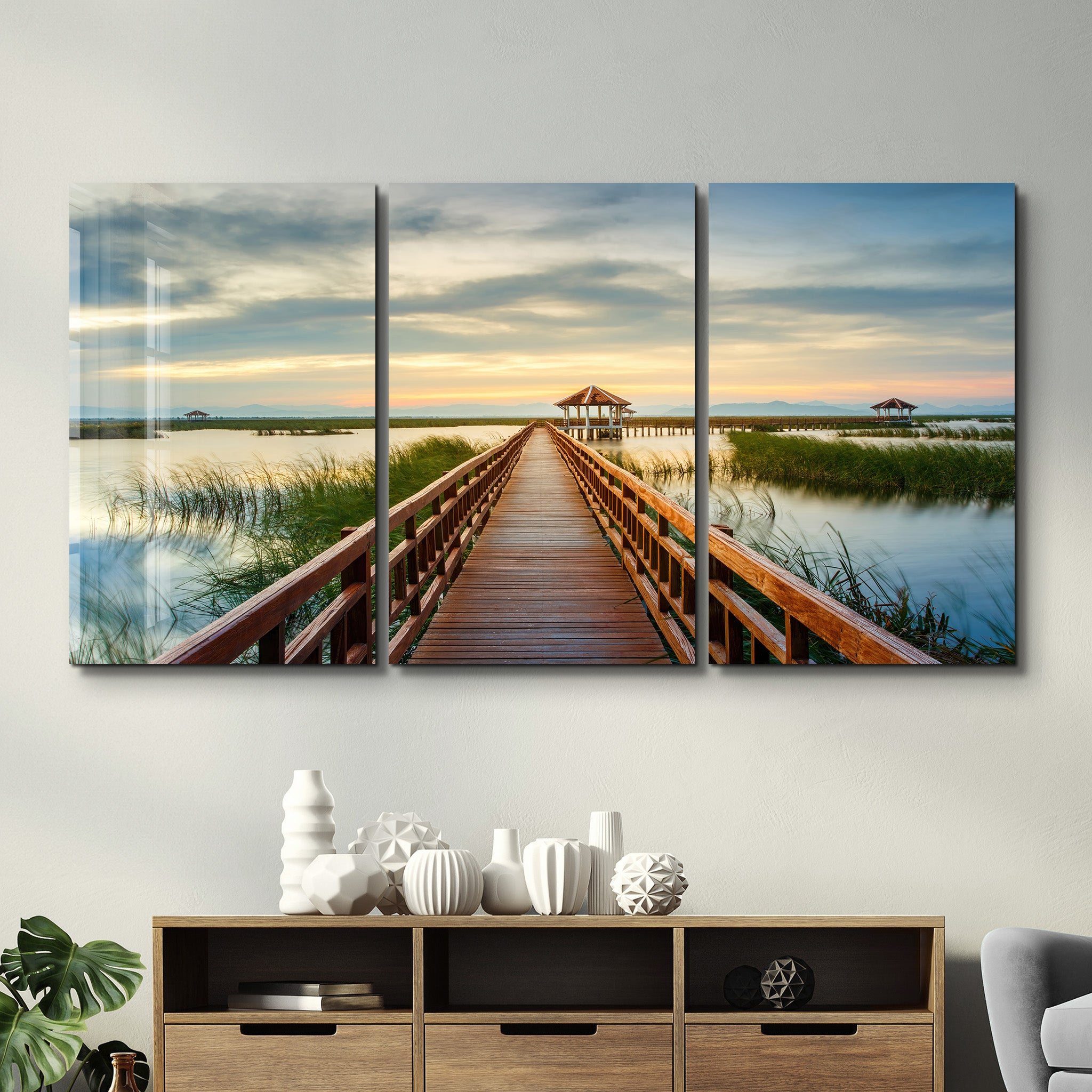 ・"Long Pier - Trio"・Glass Wall Art