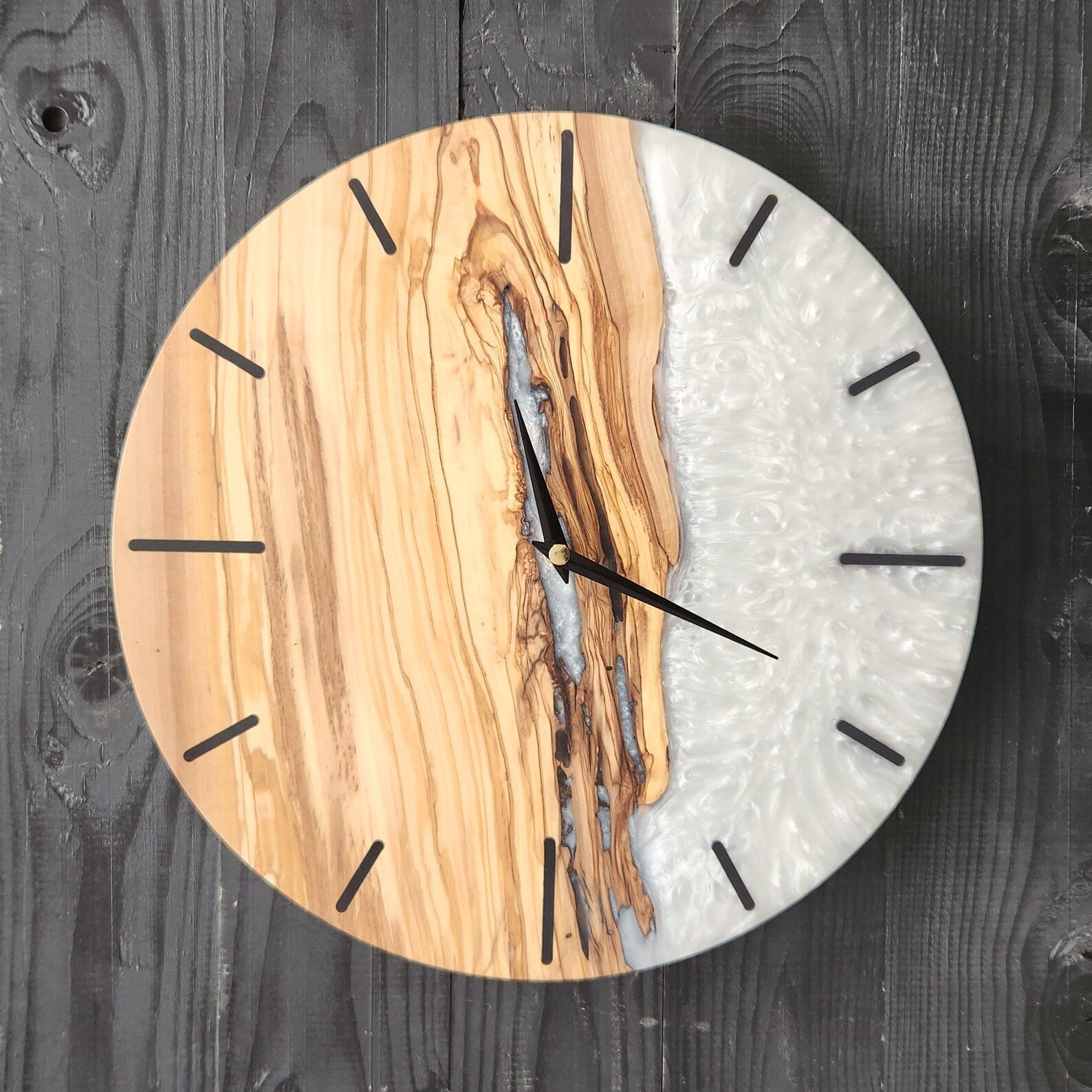 White Pearl Timekeeper | Premium Handmade Wall Clocks