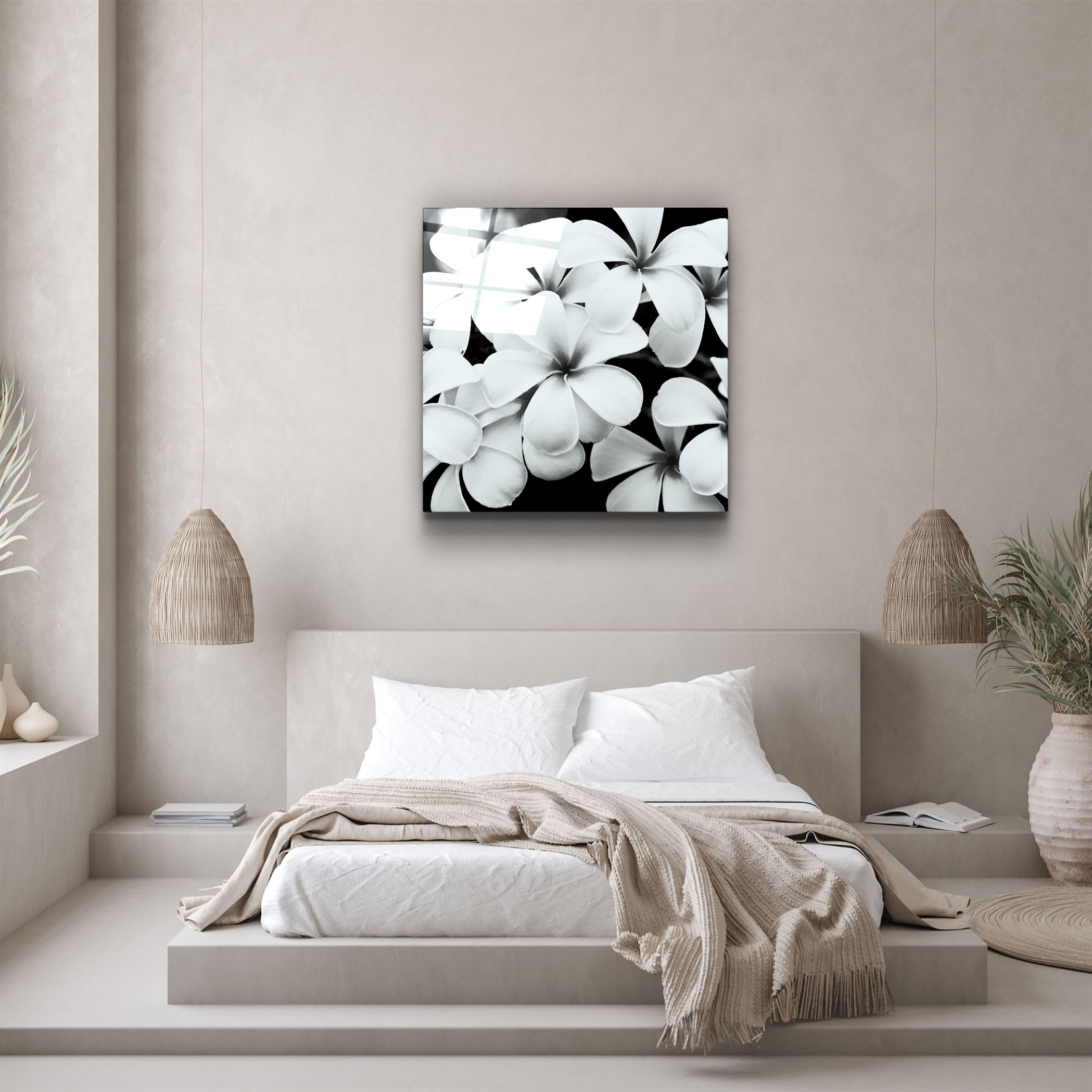 ・"Black and White Flowers"・Glass Wall Art