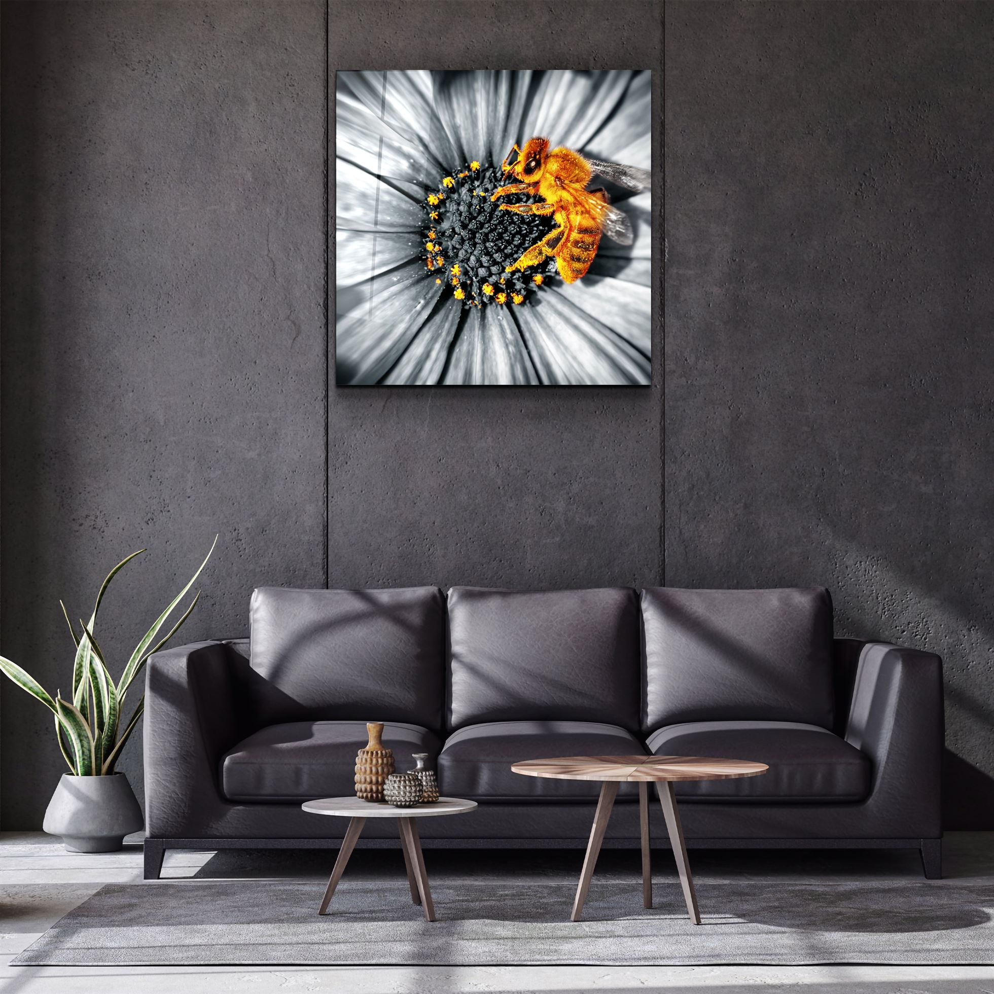 ・"Bee"・Glass Wall Art